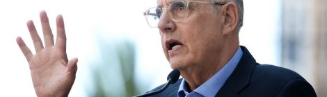 Jeffrey Tambor abandona Transparent