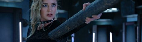 Review Legends of Tomorrow:  Ground Control to Sara Lance y Meat: The Legends